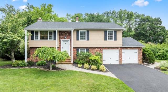 Photo of 39 Fox Chase Run, Hillsborough Twp., NJ 08844-2134