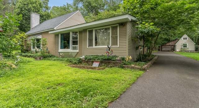 Photo of 14 Tulip Ln, Bethlehem Twp., NJ 08804-3518