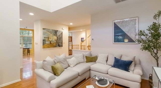 Photo of 618 Turlington Ct, Livingston Twp., NJ 07039-8267