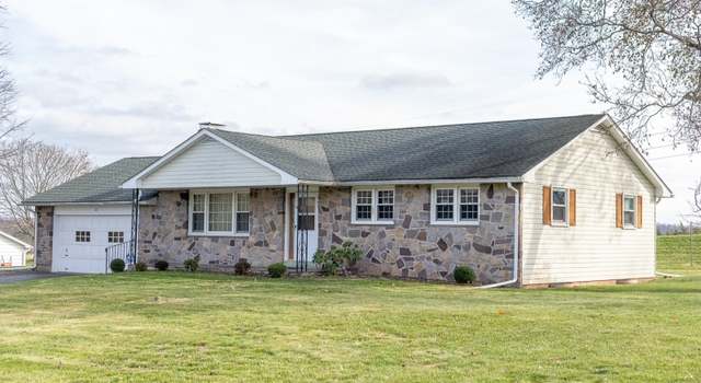 Photo of 32 Mcentee Rd, Holland Twp., NJ 08848-1835