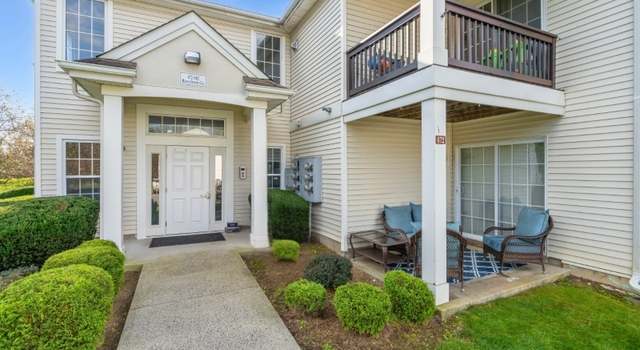 Photo of 678 Honeybrook Cir, Lopatcong Twp., NJ 08886-2913