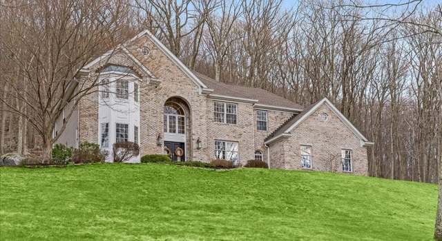 Photo of 10 Rocky Glen Way, Tewksbury Twp., NJ 08833-4611