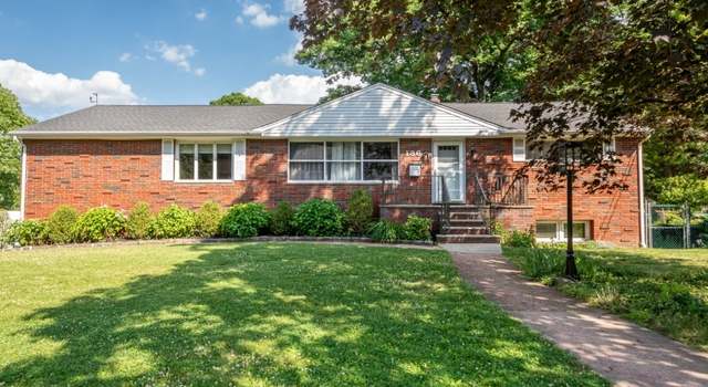 Photo of 136 Winding Way, Cedar Grove Twp., NJ 07009-1427