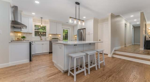 Photo of 135 Fairmount Rd E, Califon, NJ 07830-3113