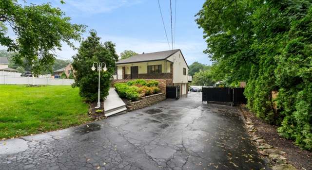 Photo of 752 Ratzer Rd, Wayne, NJ 07470-4111