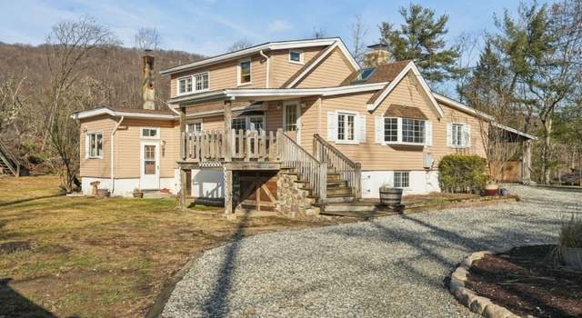 Photo of 30 Quigley Rd, West Milford Twp., NJ 07421-2915