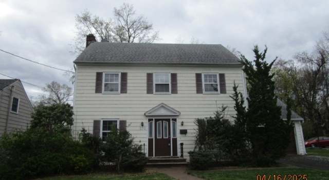 Photo of 370 Princeton Rd, Union Twp., NJ 07083-9141