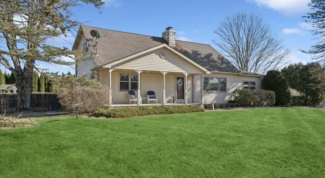 Photo of 9 Highview Dr, Vernon Twp., NJ 07460-1506