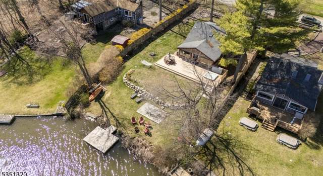 Photo of 129 Bearfort Rd, West Milford Twp., NJ 07480-1403