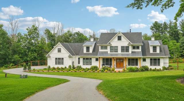 Photo of 63 Village Rd, Harding Twp., NJ 07960-7315