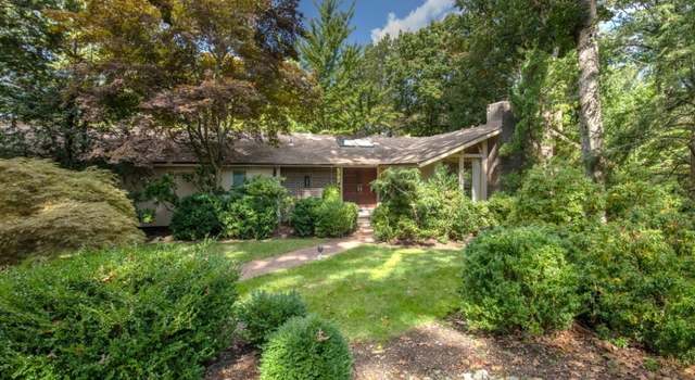 Photo of 145 Nottingham Dr, Watchung Boro, NJ 07069-6139