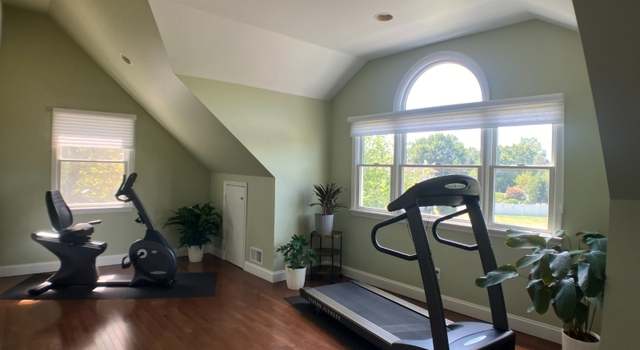 Photo of 2 Unami Ln, Scotch Plains Twp., NJ 07076-2934