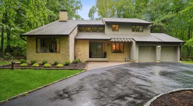 Photo of 15 Decker Ter, Kinnelon Boro, NJ 07405-3009