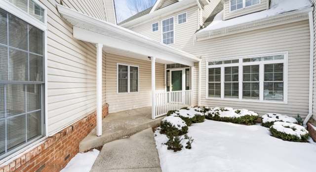 Photo of 33 Loft Dr, Bridgewater Twp., NJ 08836-2262