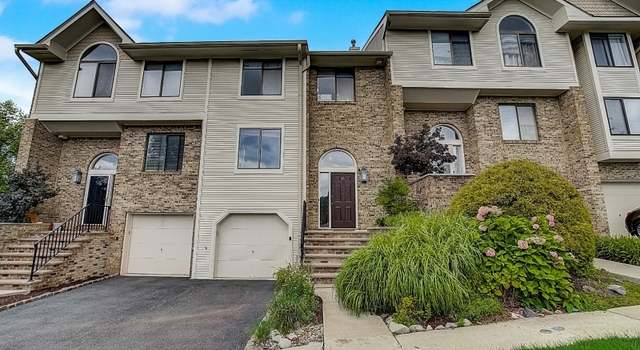 Photo of 18 Louisburg Sq, Verona Twp., NJ 07044-2923