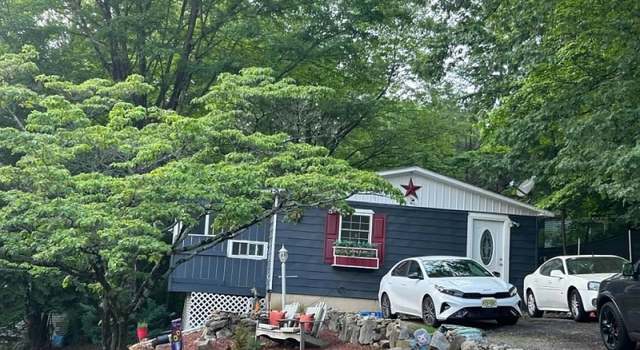 Photo of 11 Northwood Dr, High Bridge Boro, NJ 08829-2212