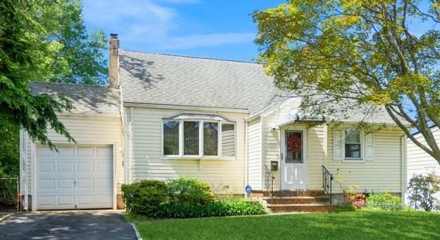 Photo of 5 Berkley Blvd, Woodbridge Twp., NJ 08830-2020