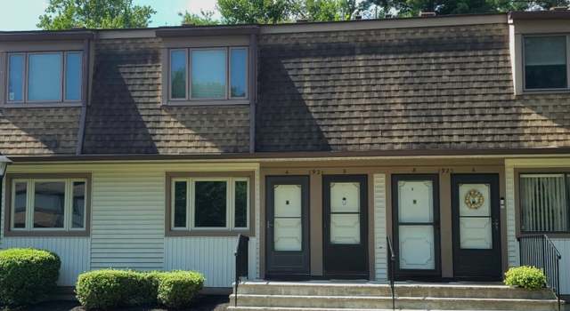 Photo of 1921A Stonegate Ln, Stanhope Boro, NJ 07874-2778