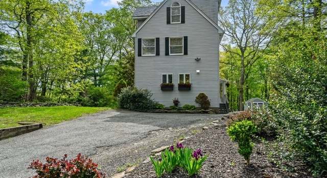 Photo of 495 Lake Shore Dr, West Milford Twp., NJ 07421-1321