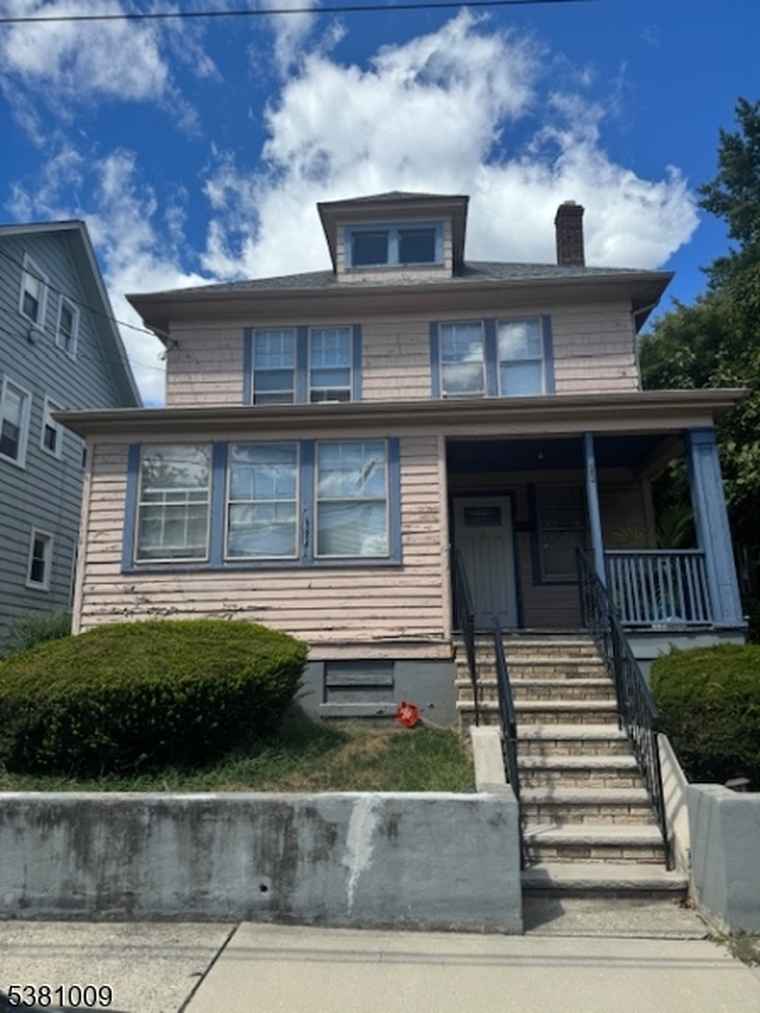 Photo of 23 Crescent Ave Newark City, NJ 07112-1402