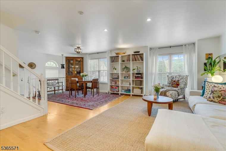 Photo of 50 Pine St 5I Unit I Montclair Twp., NJ 07042-4700
