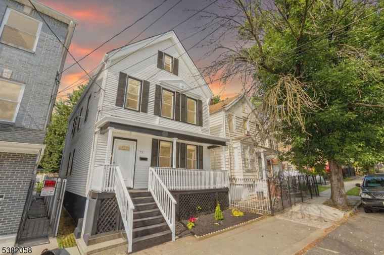 Photo of 71 Winans Ave Newark City, NJ 07108-2029