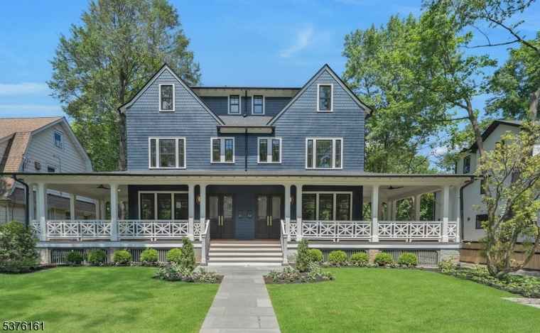 Photo of 82-84 Watchung Ave Montclair Twp., NJ 07043-1728