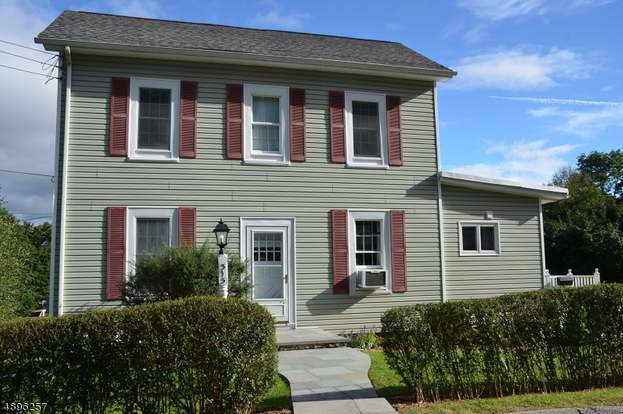 315 W Baldwin St Hackettstown Town Nj 07840 1205 3 Beds 1 Bath