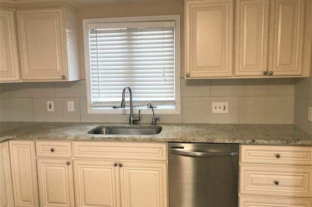 36 Bernards Ave Bernardsville Boro Nj 07924 2407 5 Beds 2 Baths