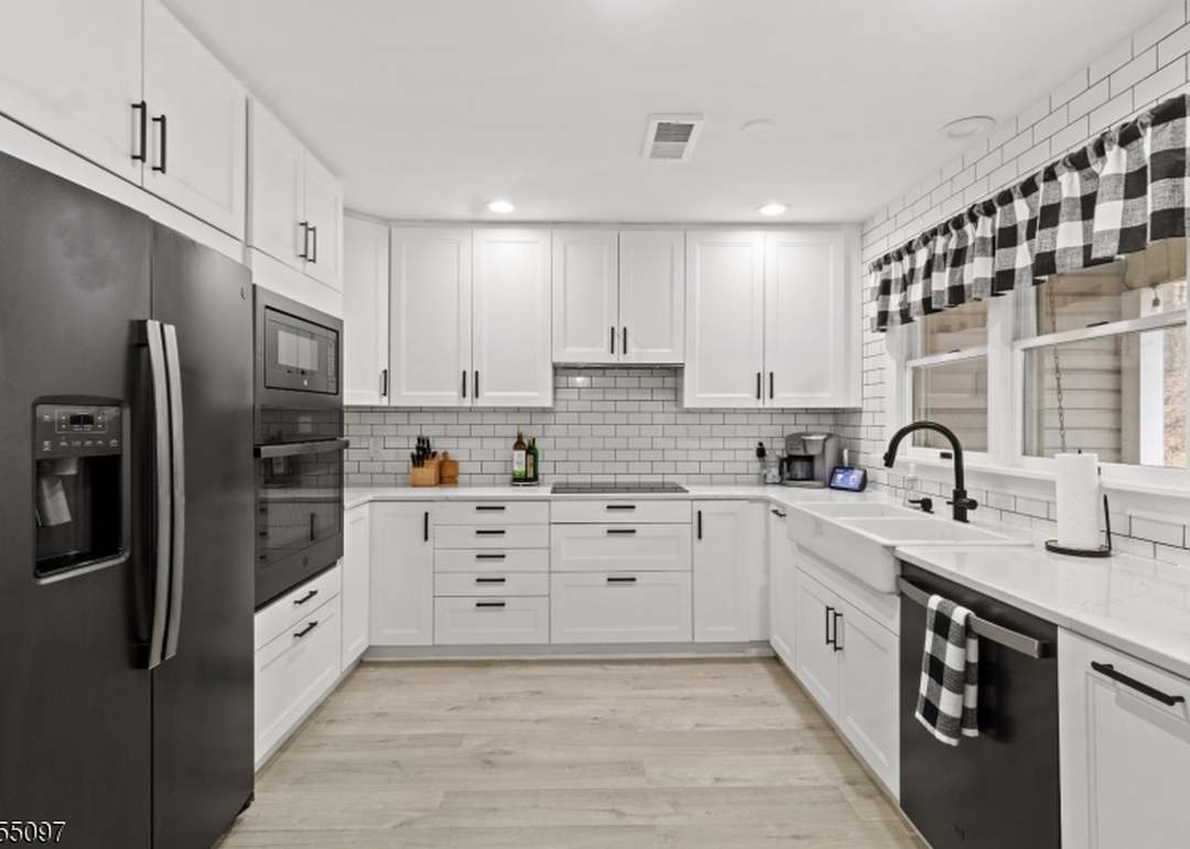 336 State Route 12, Raritan Twp., NJ 08822-4102 | For Sale