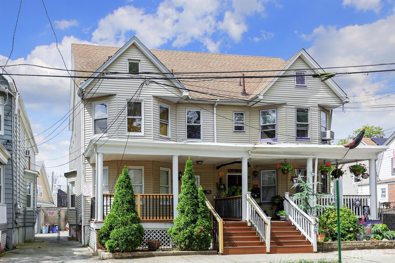 73 Catalpa Ave, Perth Amboy, NJ 08861  MLS# 2104435  Redfin