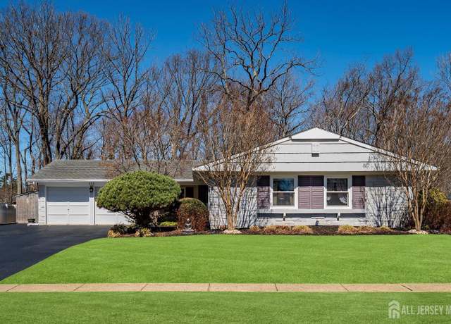 Property at 111 Fordham Dr, Aberdeen, NJ 07747, 3 beds, 2 baths