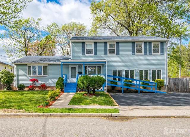 Property at 84 Orange St, Woodbridge Proper, NJ 07095, 7 beds, 4 baths