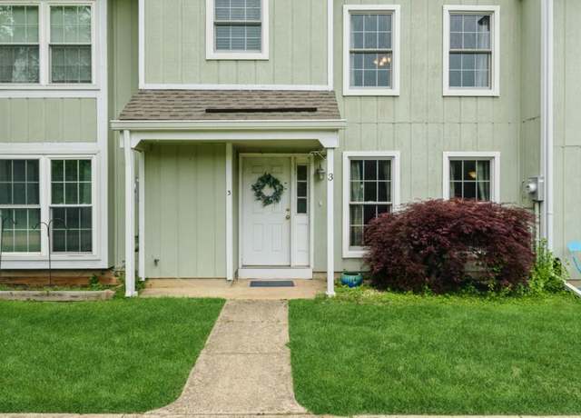 Property at 3 Pond View Dr, Plainsboro, NJ 08536, 2 beds, 2.5 baths
