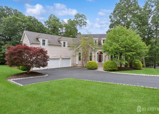 Property at 7 Pershing Ct, North Brunswick, NJ 08902, 5 beds, 5 baths