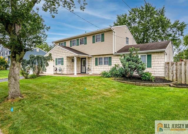 Property at 16 Barlow Rd, Edison, NJ 08817, 4 beds, 2 baths