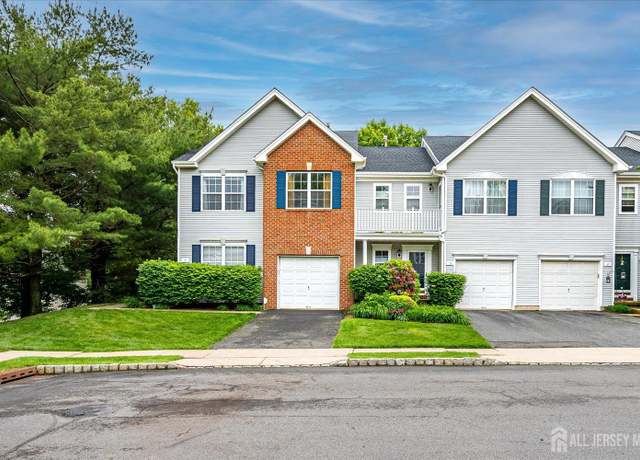 Property at 7 Cambridge Ct, East Brunswick, NJ 08816, 3 beds, 2.5 baths