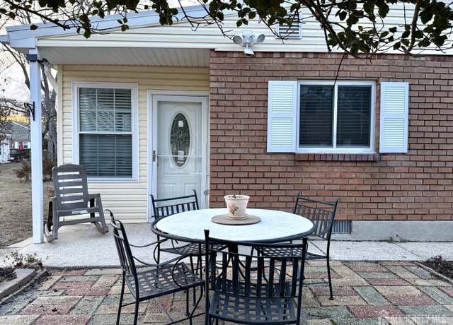Property at 3 Cypress St Unit c, Toms River, NJ 08757, 1 bed, 1 bath