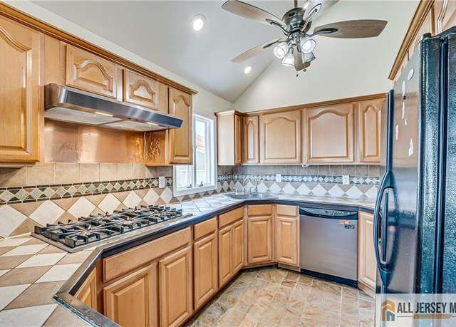Property at 81 Coakley St, Iselin, NJ 08830, 3 beds, 2.5 baths