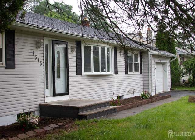 Property at 1515 Dogwood Dr, Piscataway, NJ 08854, 4 beds, 3 baths