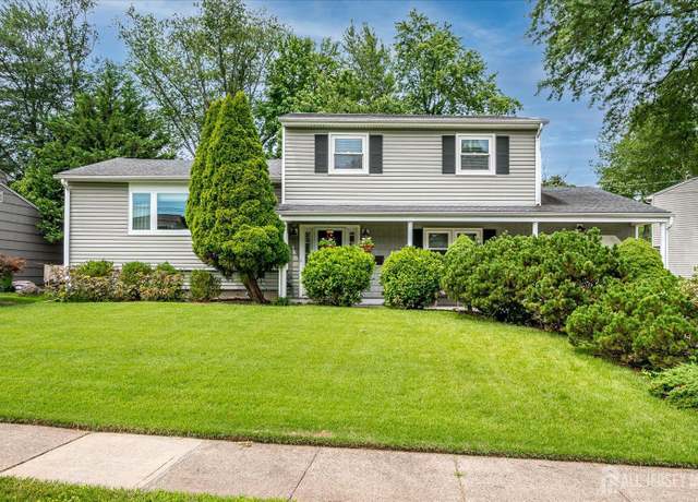 Property at 6 Zaydee Dr, Edison, NJ 08837, 4 beds, 2.5 baths