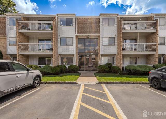 Property at 920 Edison Glen Ter, Edison, NJ 08837, 2 beds, 2 baths