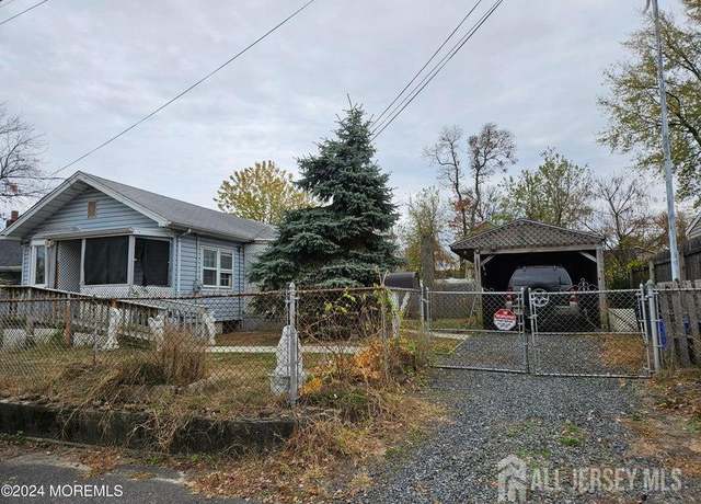 Property at 85 Pacific Blvd, Old Bridge, NJ 07735, 2 beds, 1 bath
