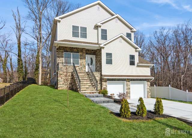 Property at 5 Frank Ave, Sayreville, NJ 08872, 5 beds, 4 baths