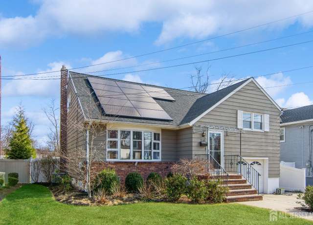 Property at 216 Freeman St, Woodbridge Proper, NJ 07095, 3 beds, 1.5 baths