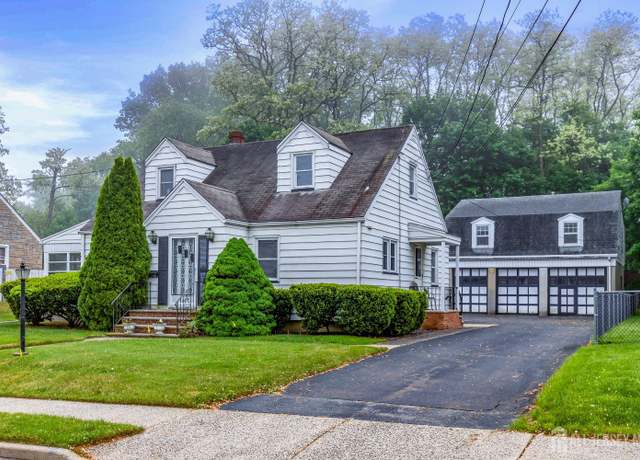 Property at 125 Deerfield Rd, Sayreville, NJ 08872, 5 beds, 3 baths