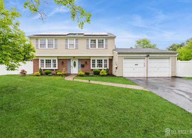 Property at 1 Webster Rd, Franklin, NJ 08873, 4 beds, 2.5 baths