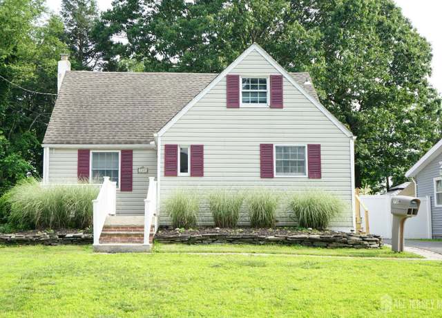 Property at 709 Wadsworth Ave, South Plainfield, NJ 07080, 3 beds, 1.5 baths