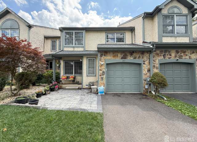 Property at 37 Dorchester Dr, East Brunswick, NJ 08816, 2 beds, 2.5 baths