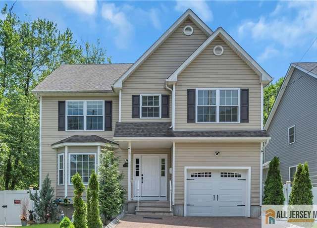 Property at 161 Metuchen Ave, Woodbridge Proper, NJ 07095, 4 beds, 2.5 baths